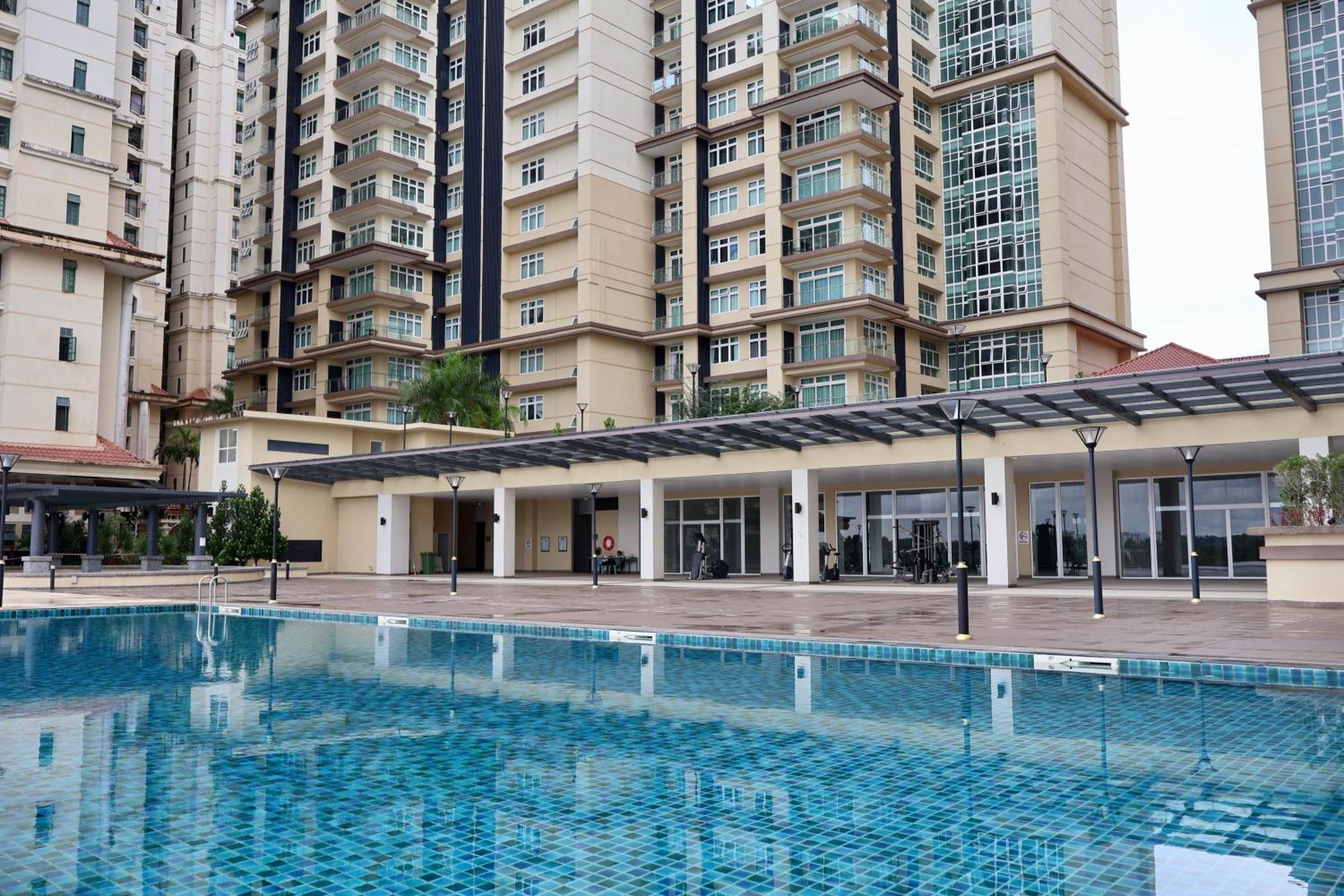 Kuching City Centre Smart Home Luxury Resort Condo Esterno foto
