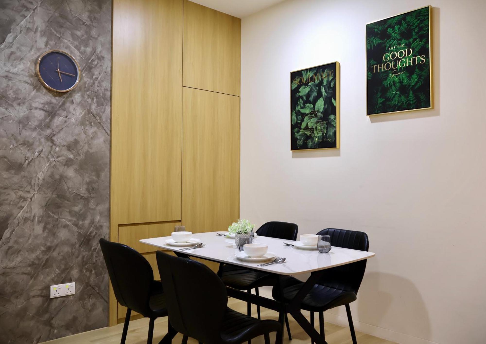 Kuching City Centre Smart Home Luxury Resort Condo Esterno foto